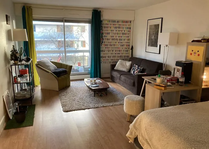 34m2 With Balcony * Parijs